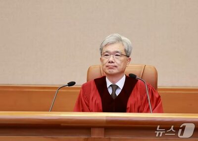 韓国・憲法裁判所長、スペイン出張に配偶者同行…旅費に1031万3000ウォン