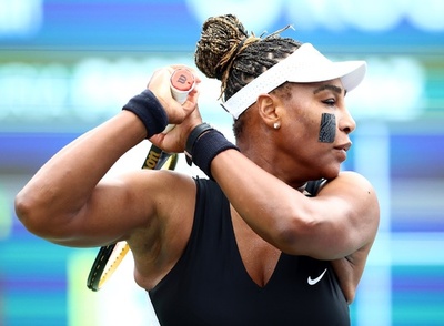 セレーナが「トンネルの先の光」見いだす ナショナルバンクOP初戦突破 