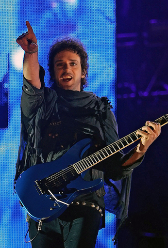 ツアー中のソーダステレオ、コロンビアで公演