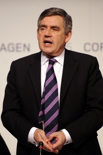 ブラウン英首相、GQ誌のワーストドレッサー1位に 野党党首はベスト8