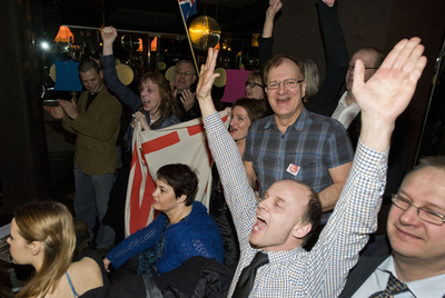 アイスランド、外国人預金者保護を否決 英・蘭は反発