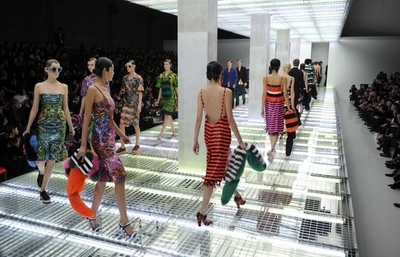 伊プラダ、香港市場で新規株式公開へ 20％を売却