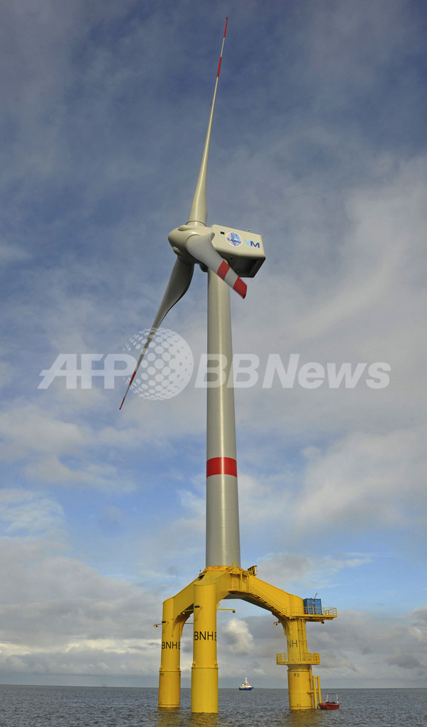 ドイツ、初の洋上風力発電所を稼働
