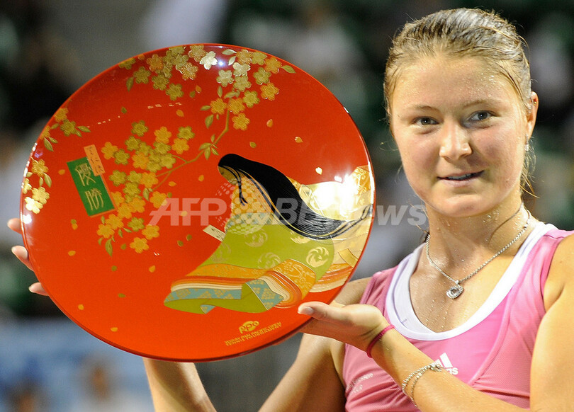 サフィナ ロシア勢同士の対決を制して東レ・パンパシフィック・オープン初優勝