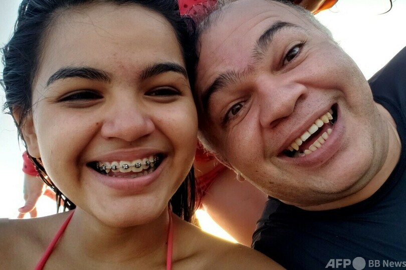 コロナで逝った父の手紙 ビートルズと共に娘の元へ ブラジル