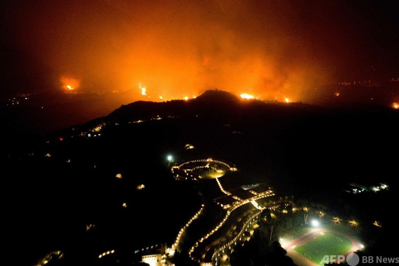 オリンピアの古代遺跡近くで山火事 ギリシャ