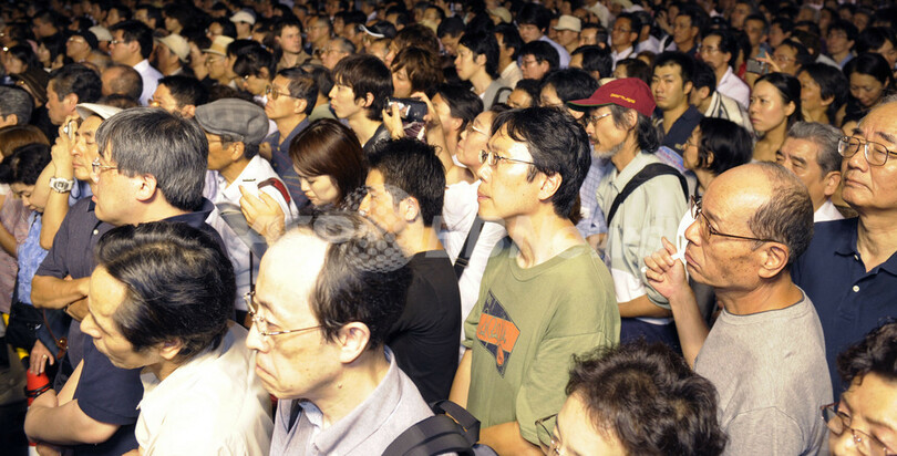 衆院選30日投票、政権交代の可能性高まる