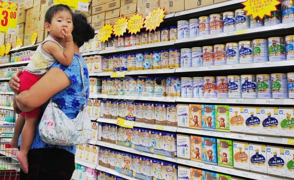 原因は粉ミルク?赤ちゃんに早熟乳房相次ぐ、中国 原因は粉ミルク?赤ちゃんに早熟乳房相次ぐ、中国