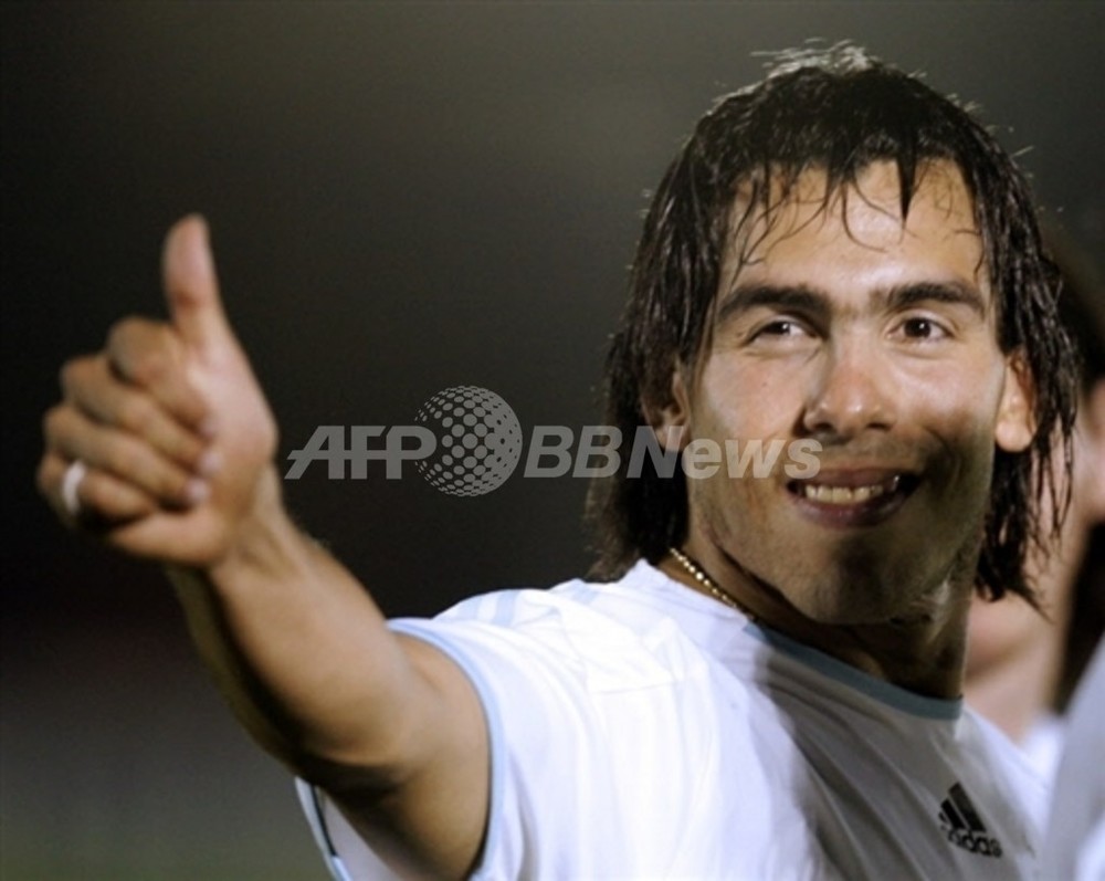 テベス ついにマンチェスター・ユナイテッドへ移籍 写真1枚 国際