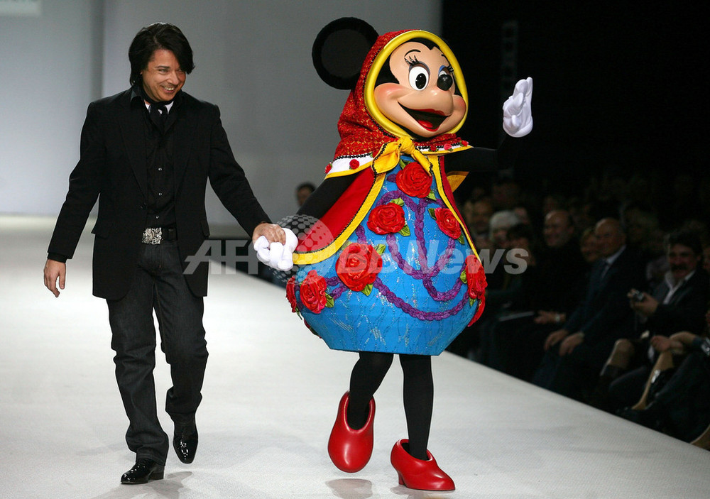 <08/09年秋冬モスクワ・コレクション>ヴァレンティン・ユダシュキン、新作を発表 写真4枚 国際ニュース:AFPBB News