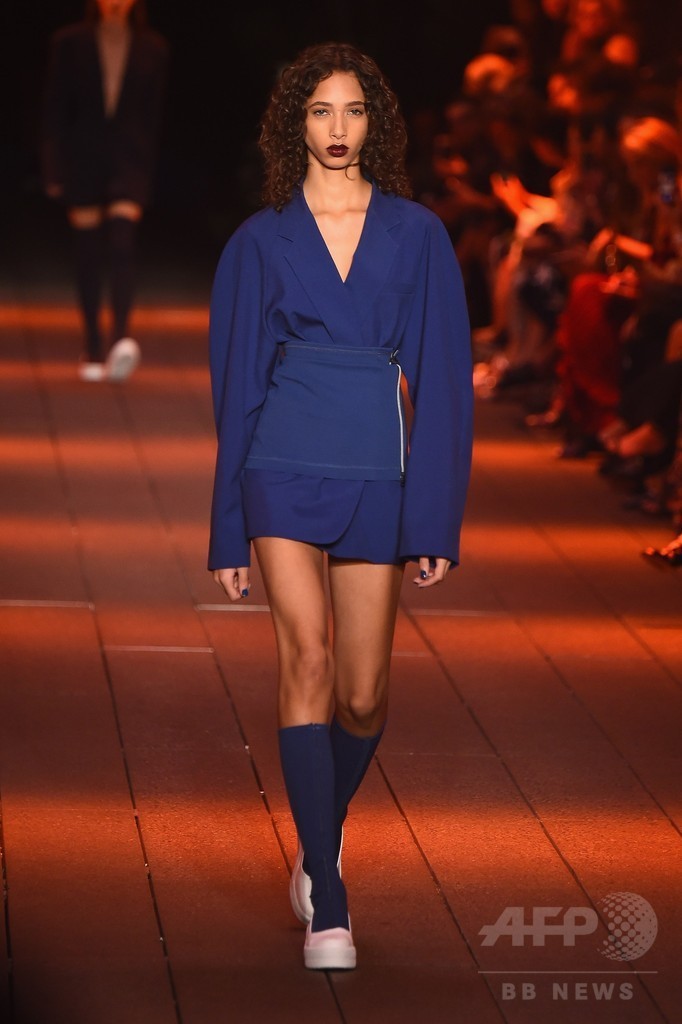 「DKNY」17年春夏