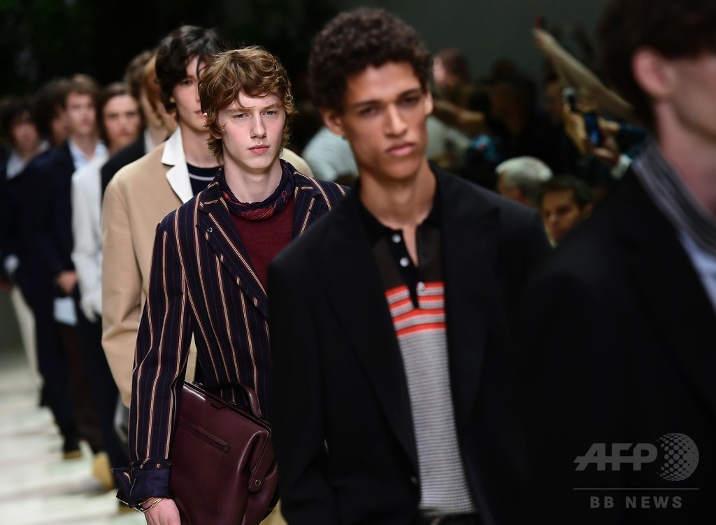 「サルヴァトーレ フェラガモ」18年春夏メンズ