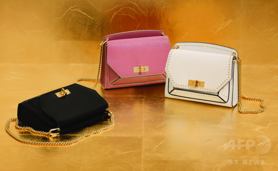 バリー新作アイコンバッグ「スージー」に注目