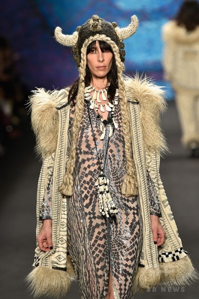 スカンディナビアのバイキングからインスパイア、「アナ スイ」15/16年秋冬