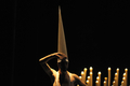 スペイン南部セビリア（Sevilla）で、隔年開催のフラメンコの祭典「フラメンコ・ビエンナーレ（Flamenco Biennial）」が15日から開かれている。

写真は、セビリアのロペ・デ・ベガ劇場（Lope de Vega Theater）でリハーサルに臨むフラメンコダンサー、アンドレス・マリン（Andres Marin）氏（2010年9月20日撮影）。(c)AFP/CRISTINA QUICLER