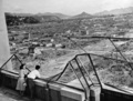 原子爆弾が投下された3年後に撮影された、被害の跡が残る広島市（1948年撮影）。(c)AFP