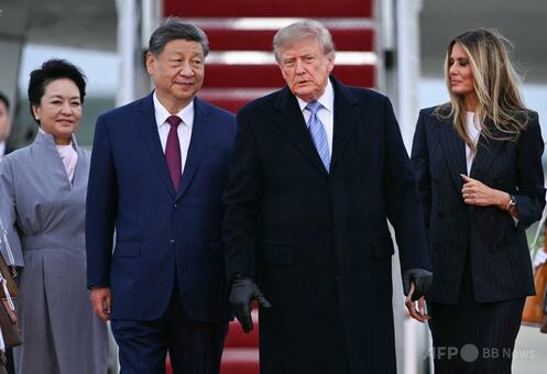トランプ氏、中国主席を自ら出迎え 異例の厚遇 写真15枚 国際ニュース