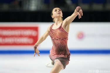 ワリエワ驚異の得点でSP首位、ロシアが上位独占 スケート・カナダ 写真