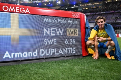デュプランティス 世界新で男子棒高跳び連覇 パリ五輪