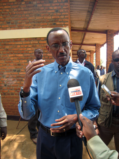 ルワンダ下院選、与党圧勝の公算