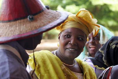 G8に対抗、アフリカ各国のNGOが集まる会議を開催