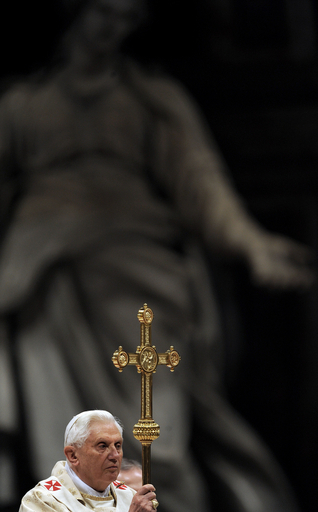 ローマ法王、クリスマスのミサで中東和平 アフリカの安定願う