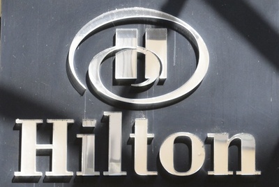ヒルトン系列ホテルでシャワー中に盗撮被害、米女性が113億円賠償請求