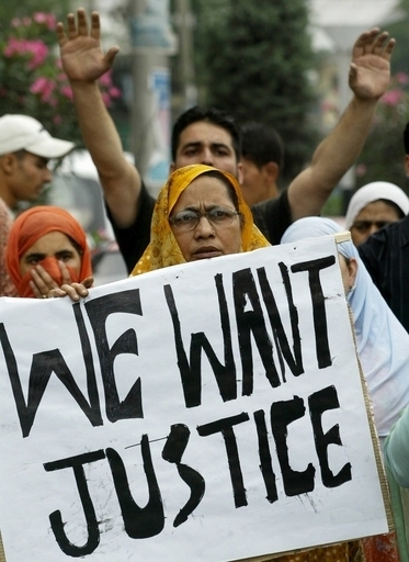 未処理訴訟2900万件、裁判官不足で インド