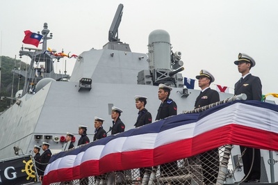 台湾がミサイル防空演習 コルベット艦も就役