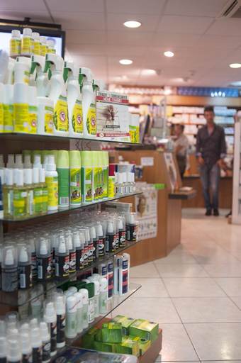 虫よけスプレー成分で新型コロナ消毒可能、英予備研究