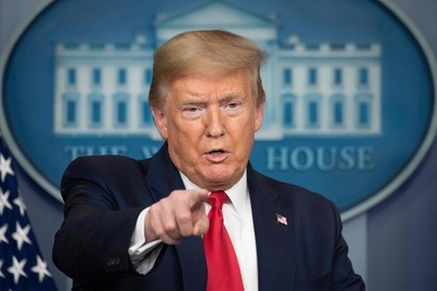 コロナ定例会見「価値ない」 トランプ氏が中止を示唆