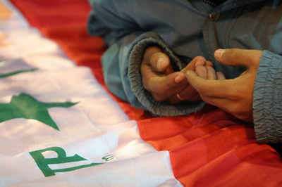 テレビで州知事を批判、少女自宅が火災に イラク