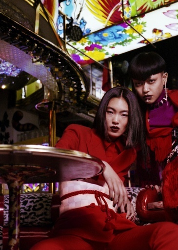 日本女性のアイデンティティと個性にフィーチャー、「ステラ マッカートニー」