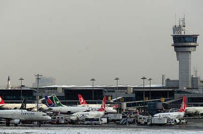 シリア人男性、トルコ空港に1年足止め 映画のような状況に懸念