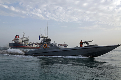 イラン革命防衛隊、ペルシャ湾で「外国船」を拿捕 1か月で3度目
