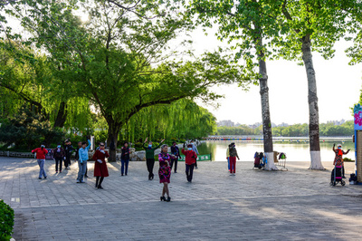 中国人の家事時間が短縮 フィットネス時間が増加