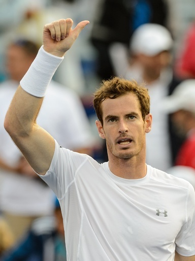 マレー、雨天順延の試合を制し3回戦へ ロジャーズ・カップ