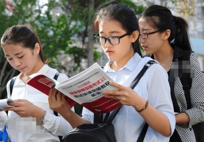 中国の大学生メンタルヘルス状況調査、進学が最大のリスク因子