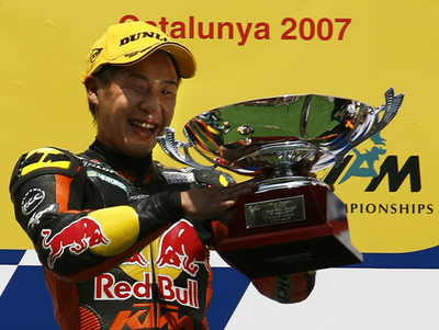 小山 125ccクラス初優勝を飾る