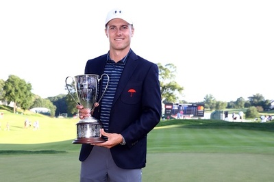 スピースがツアー10勝目、劇的チップインでトラベラーズ選手権V