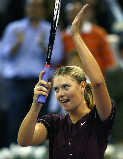 シャラポワ クズネツォワを破り2連勝