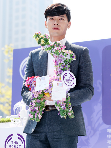 俳優のヒョンビン、反動物実験キャンペーンイベントに登場