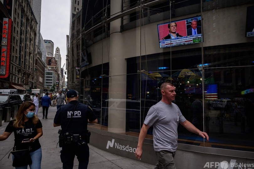 クオモ知事「不適切な接触なかった」 セクハラ認定に反論