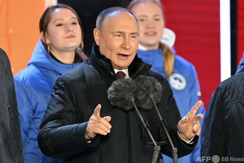 プーチン大統領「われわれはさらに強くなる」 赤の広場で演説