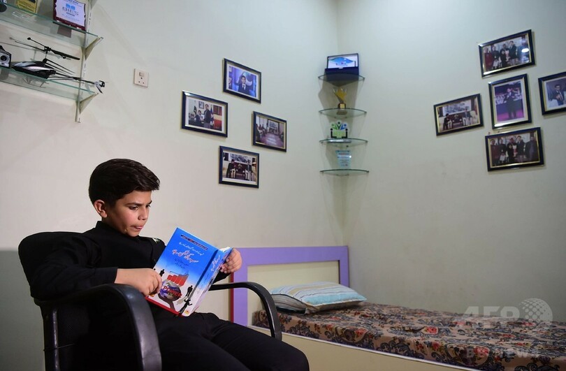 パキスタンが熱狂する11歳の「モチベーショナルスピーカー」は本物か？