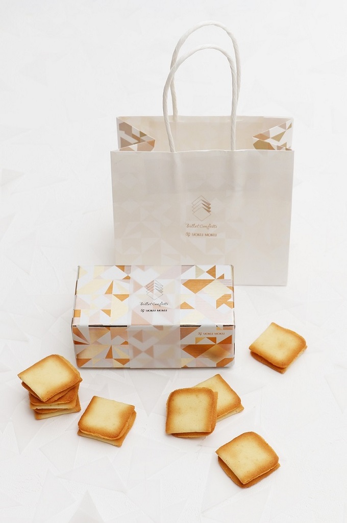 高島屋・阪急百貨店・ヨックモック共同企画!「サクザク新食感」が楽しめる4層仕立てのラングドシャーを12月4日に発売 高島屋・阪急百貨店・ヨックモック共同企画!「サクザク新食感」が楽しめる4層仕立てのラングドシャーを12月4日に発売