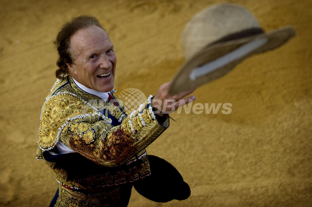 67歳の英国人闘牛士、病気乗り越え4年ぶり現役復帰 写真7枚 国際ニュース：AFPBB News