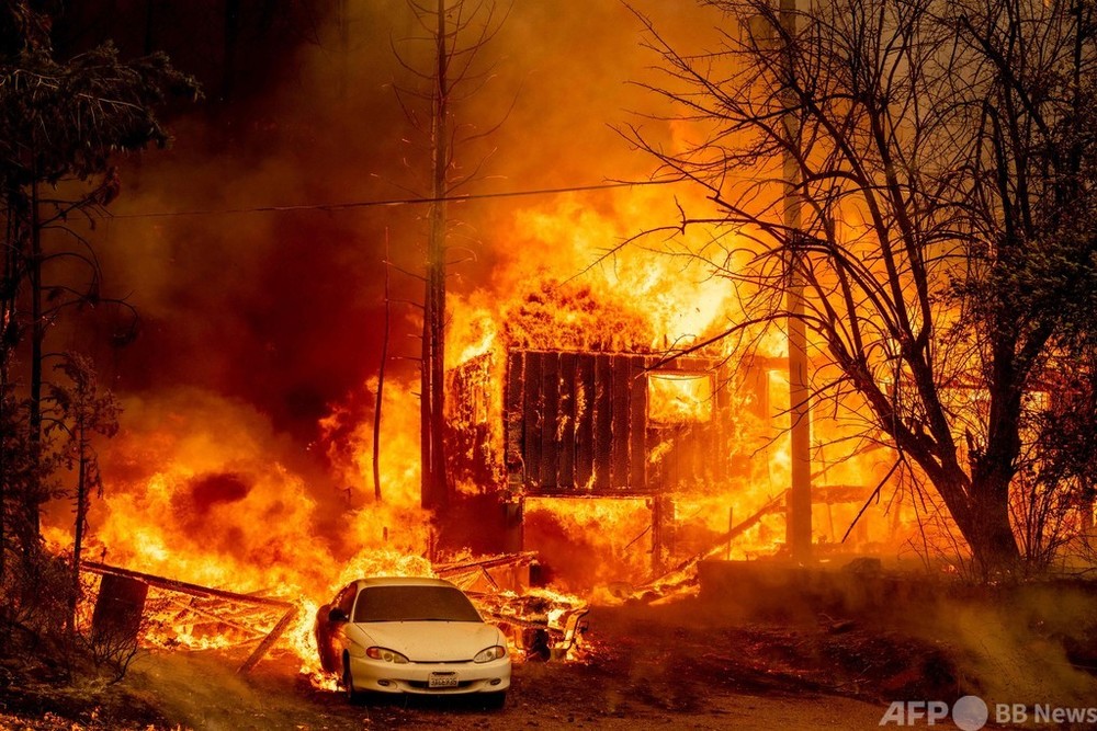 米カリフォルニア州山火事、歴史ある小さな町がほぼ焼失