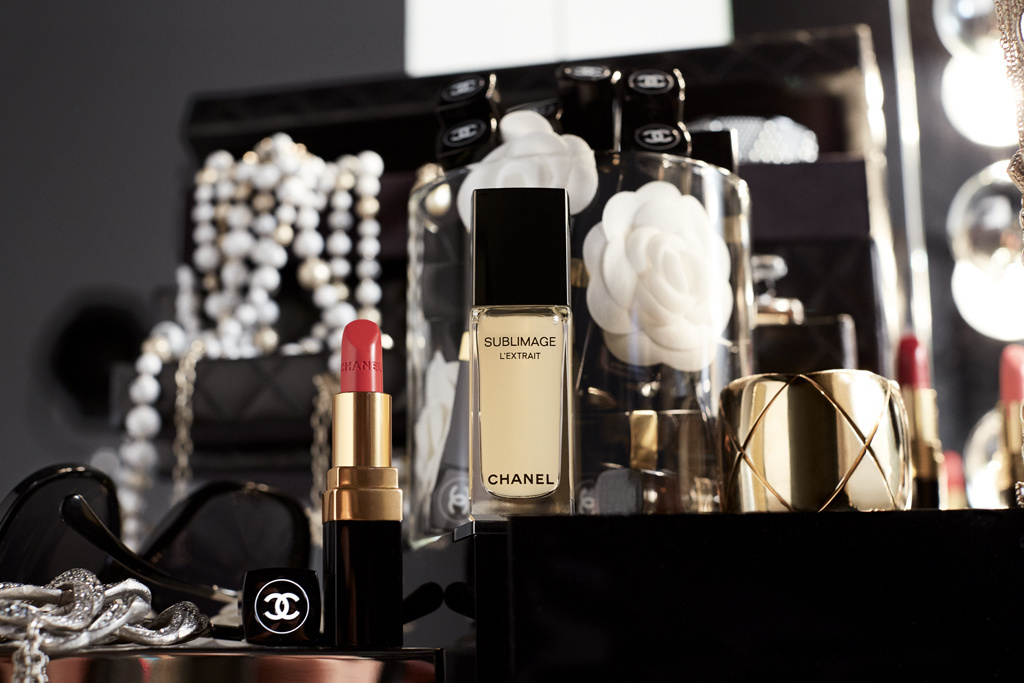 「シャネル」女優キーラを迎えたビューティトーク公開