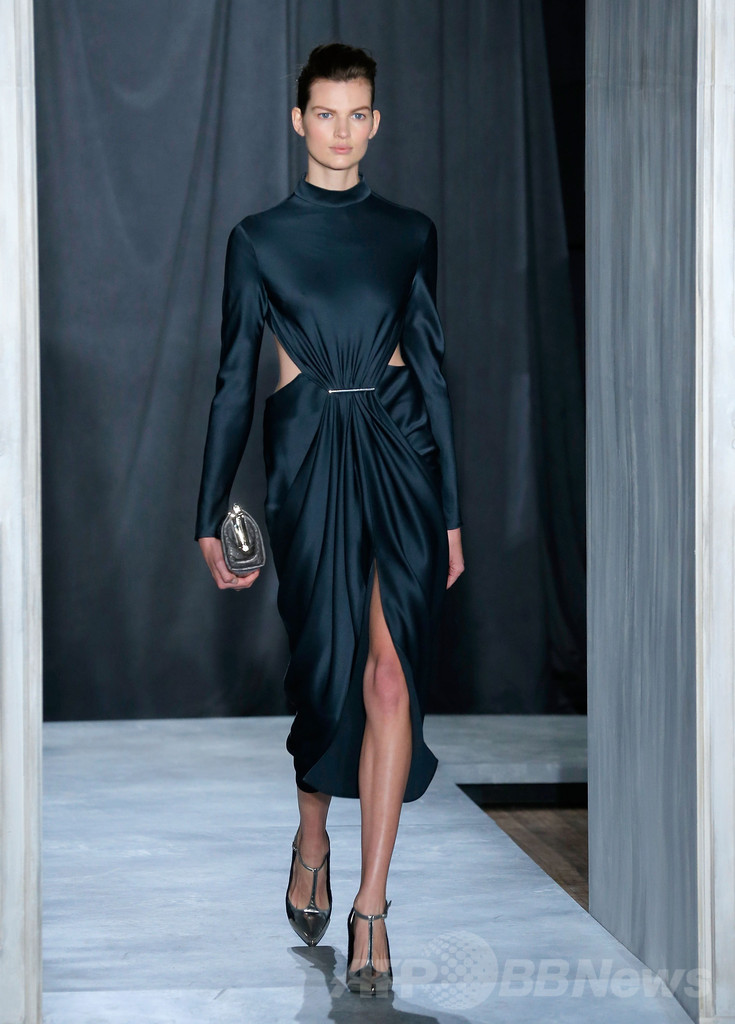 ＜14/15年秋冬NYコレクション＞ジェイソン ウー